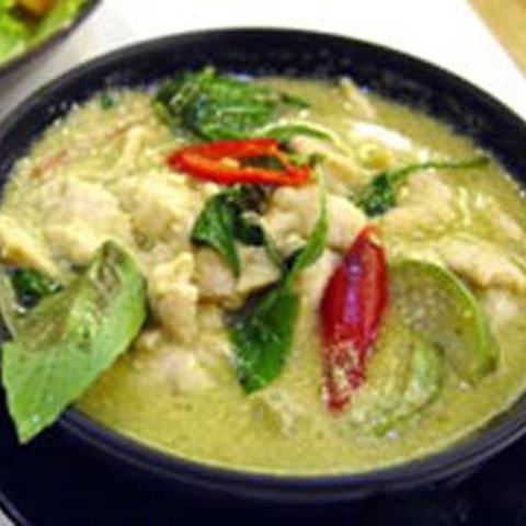 Green Curry Chicken / Pork
